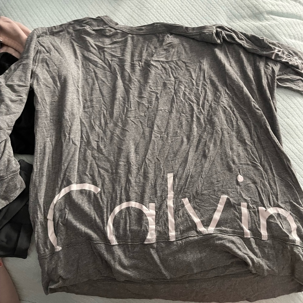 Calvin Klein grey top